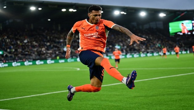 Başakşehir turu almak için sahada